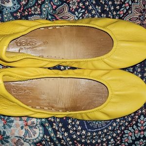Tieks Mustard yellow, size 10